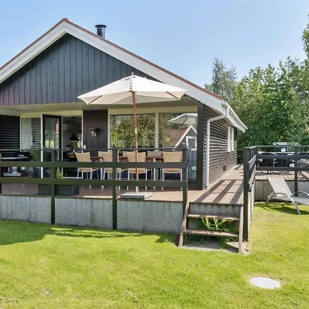 Holiday home Holiday Aage *