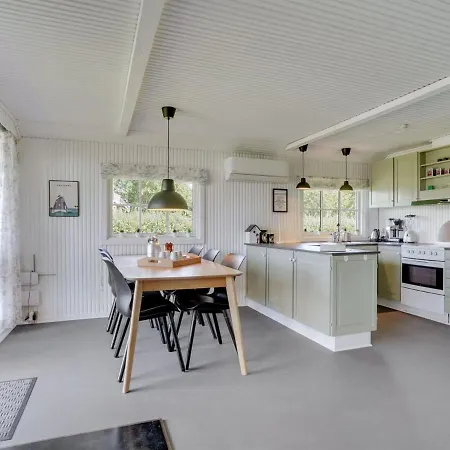 Holiday Aage Holiday home Otterup